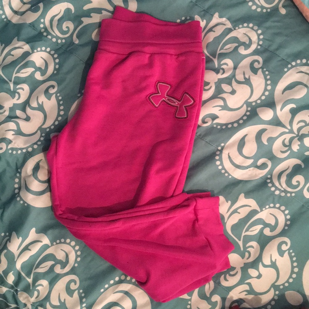 Pink Under Armour capris